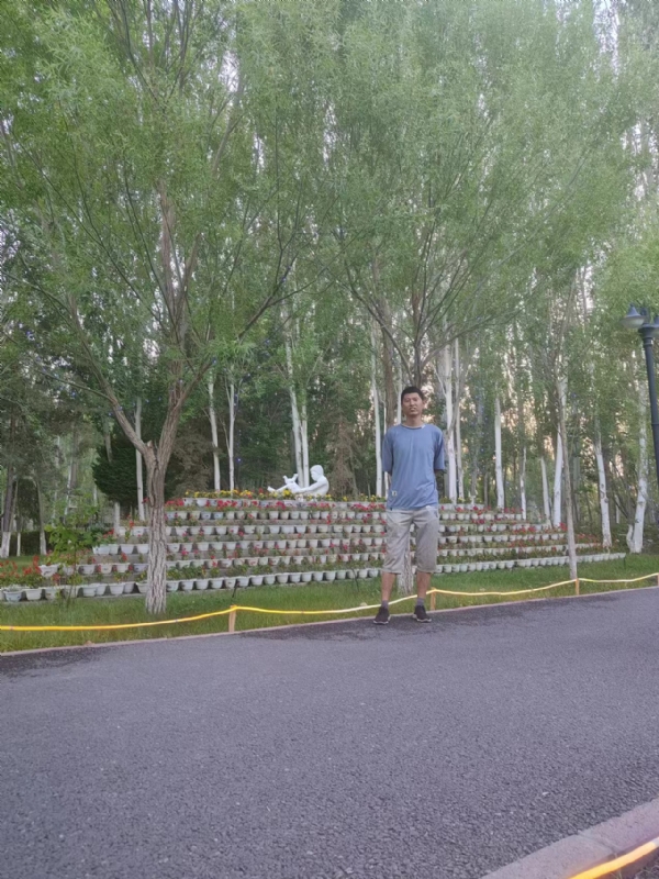 温默的第一张照片--包头相亲服务中心