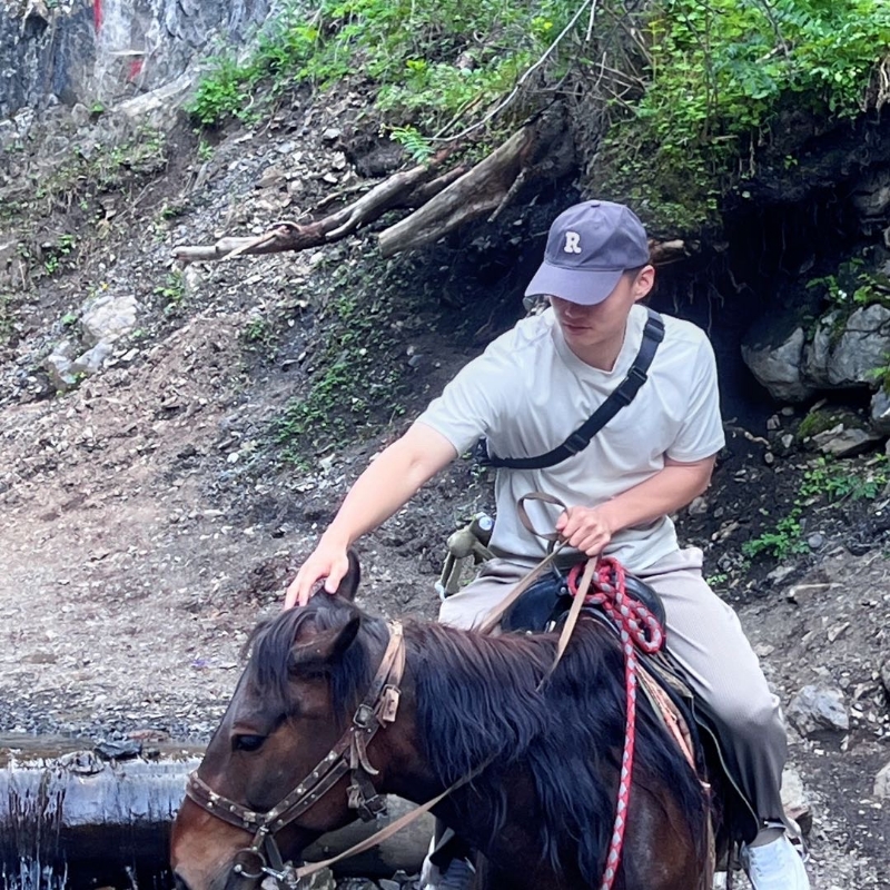 蓦然回首的第二张照片--包头相亲服务中心