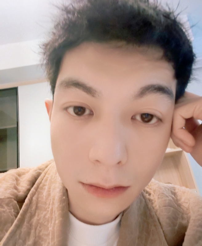 慕白的第一张照片--包头相亲服务中心