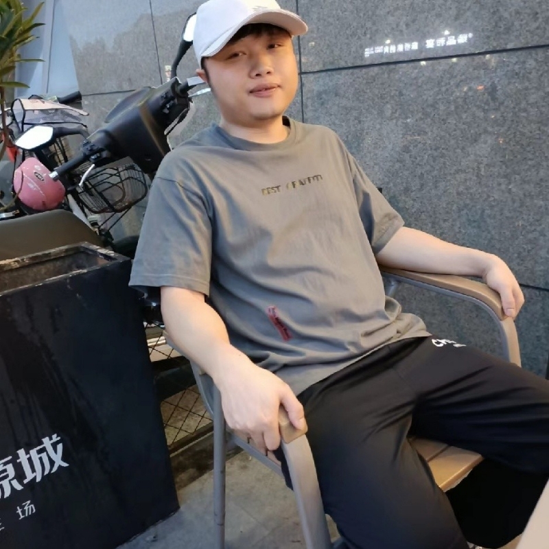 风吹半夏的第一张照片--包头相亲服务中心