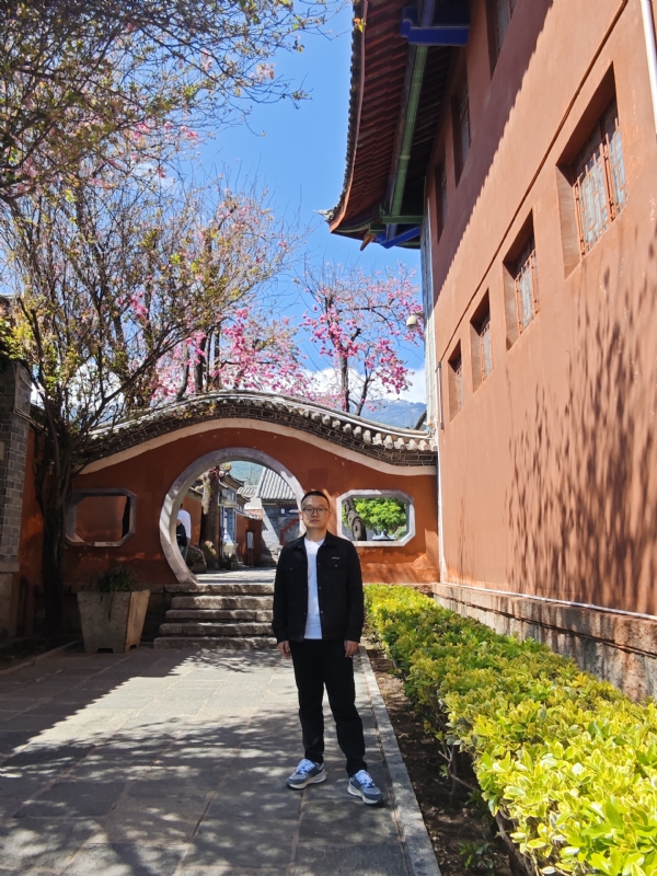 简单的第一张照片--包头相亲服务中心