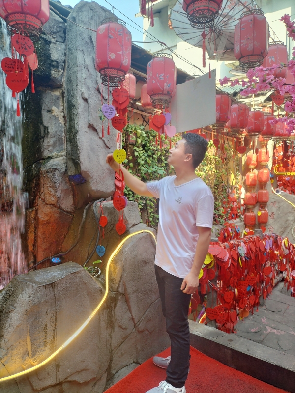 时间不语的第二张照片--包头相亲服务中心