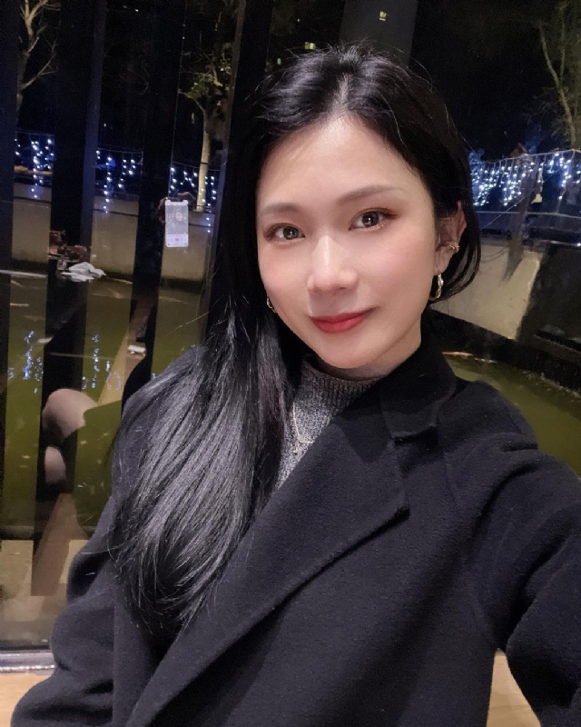 欣欣向荣的第一张照片--包头相亲服务中心