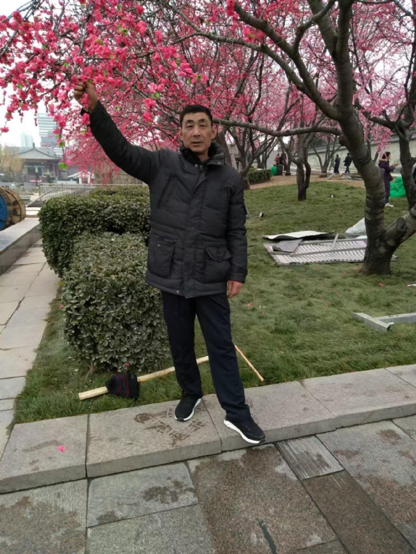 风雨的第一张照片--包头相亲服务中心