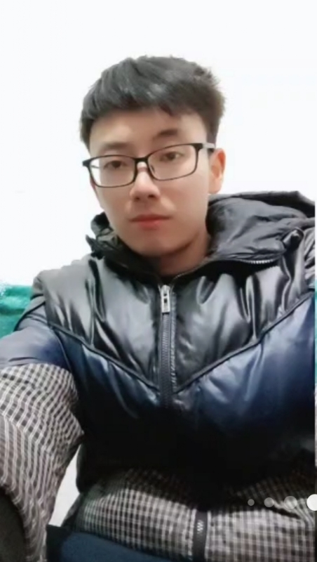 吐泡泡的小鱼的第一张照片--包头相亲服务中心