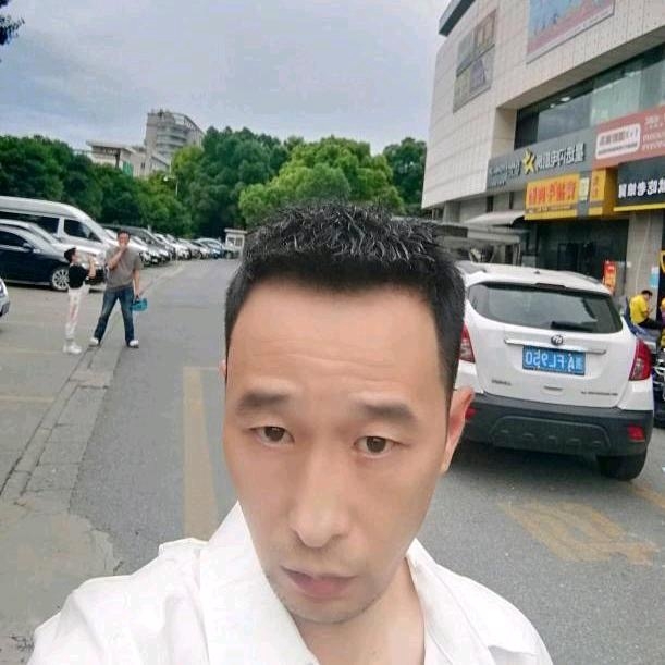 小林的第一张照片--包头相亲服务中心