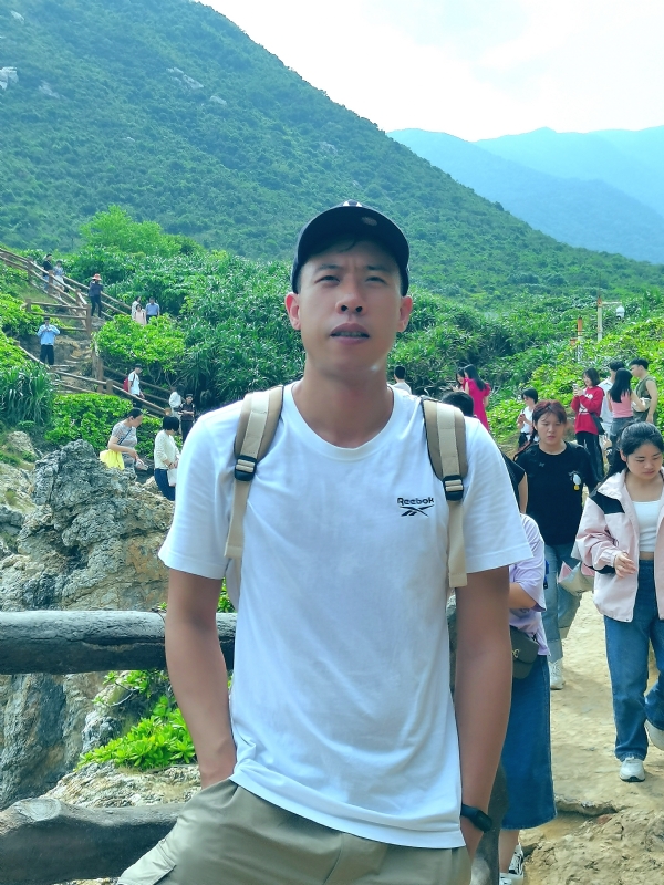 吴生的第二张照片--包头相亲服务中心