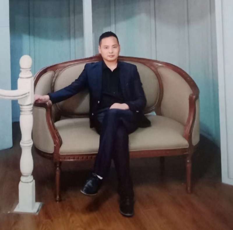 龙行天下的第二张照片--包头相亲服务中心