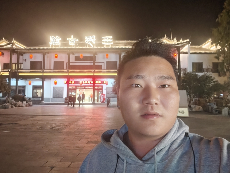 小鹿艾克的第一张照片--包头相亲服务中心