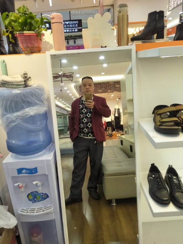 真诚征婚的第四张照片--包头相亲服务中心