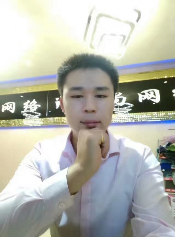 沉默寡言的第一张照片--包头相亲服务中心