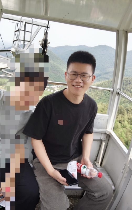 奔奔笨笨的第一张照片--包头相亲服务中心