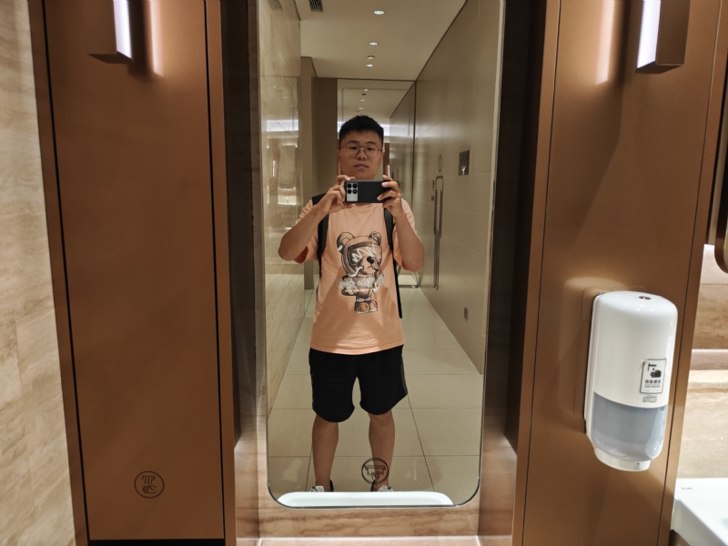 麒麟区幼儿园扛把子的第一张照片--包头相亲服务中心