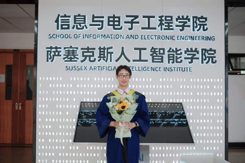 陈潇的第三张照片--包头相亲服务中心