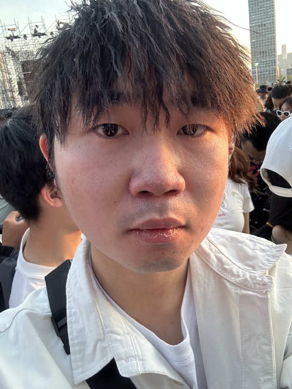 会修电脑的小杨的第一张照片--包头相亲服务中心