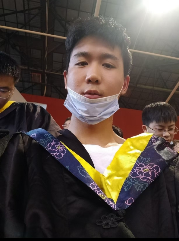 落落大方的第一张照片--包头相亲服务中心