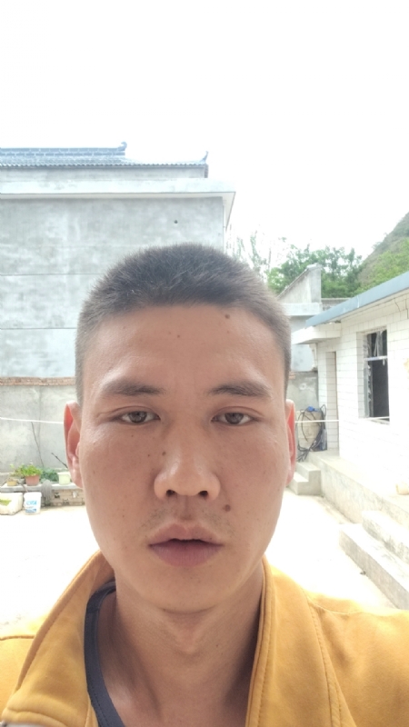 简单点的第一张照片--包头相亲服务中心