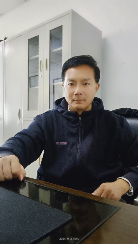 枫叶的第一张照片--包头相亲服务中心