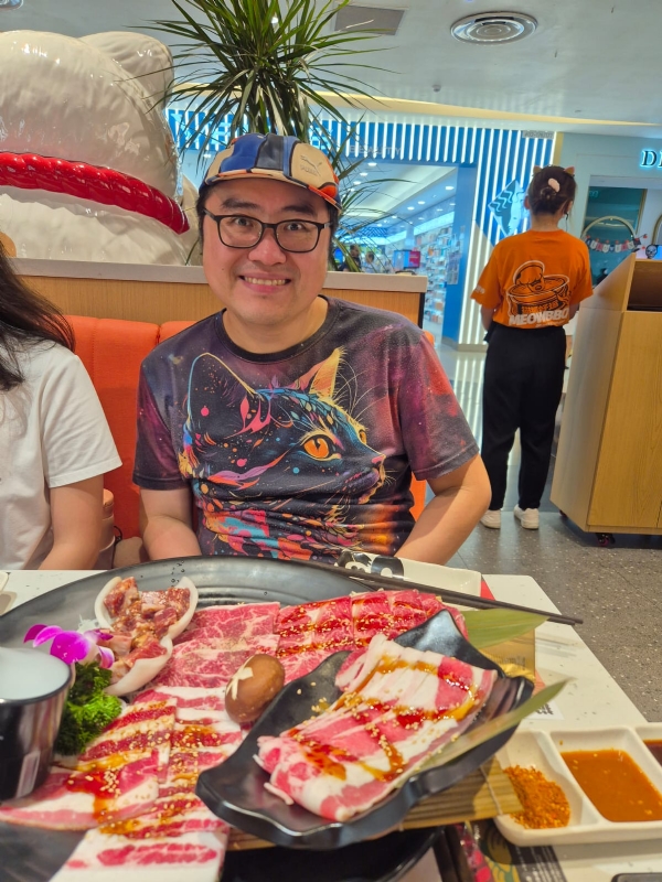 PIKACHU的第三张照片--包头相亲服务中心