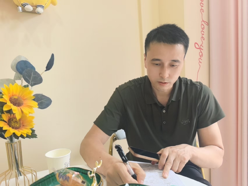 笑看一切的第二张照片--包头相亲服务中心