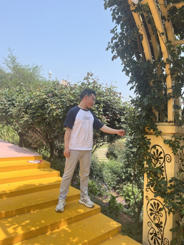 罗湘的第一张照片--包头相亲服务中心