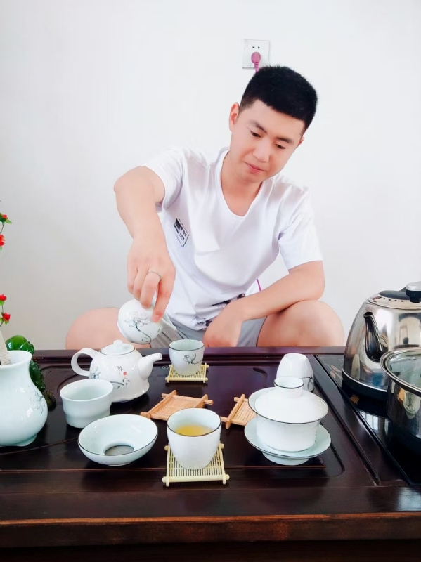 日月的第二张照片--包头相亲服务中心