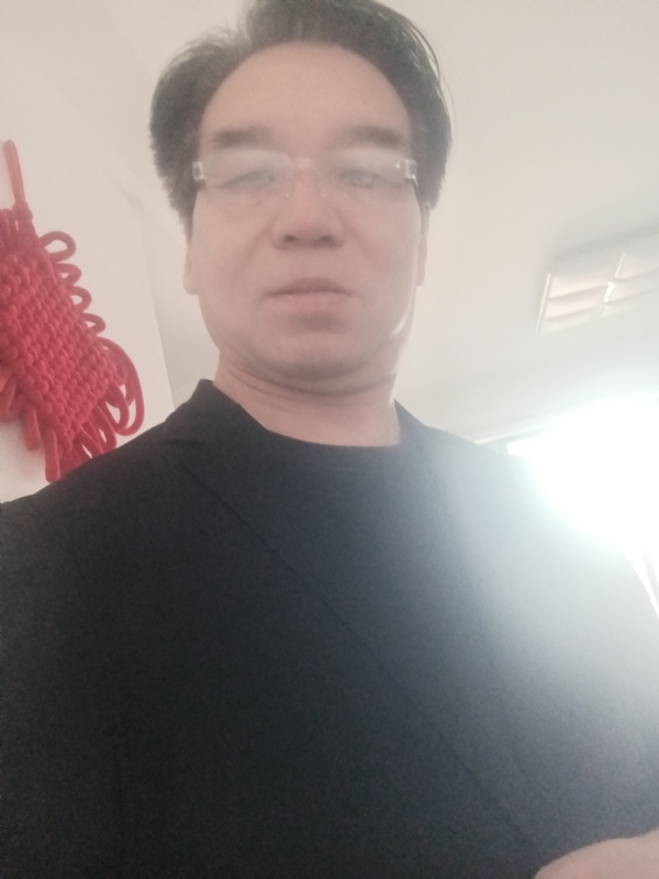 李敎授的第一张照片--包头相亲服务中心