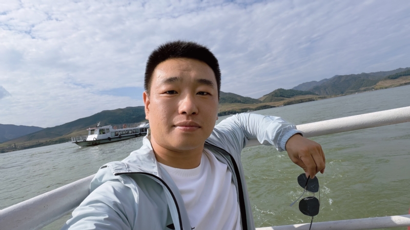 烟花易笑的第四张照片--包头相亲服务中心