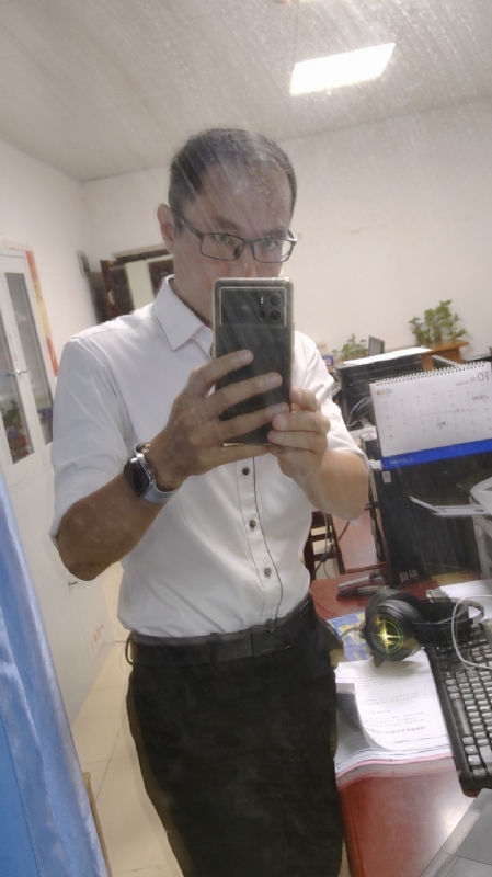 老蔡先生的第一张照片--包头相亲服务中心