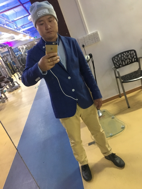 王逵的第一张照片--包头相亲服务中心