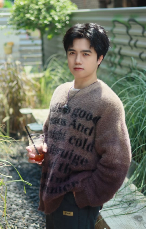 檐下雨的第一张照片--包头相亲服务中心