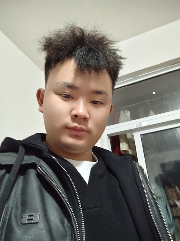 阿龙找对象的第一张照片--包头相亲服务中心