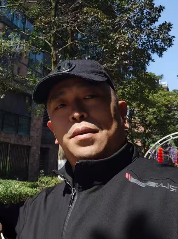 蓝色海洋的第一张照片--包头相亲服务中心