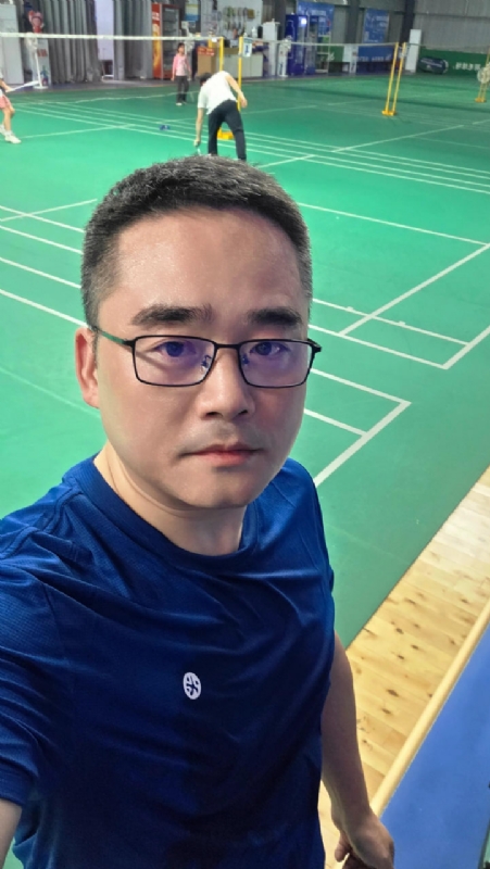 书中隐的第一张照片--包头相亲服务中心