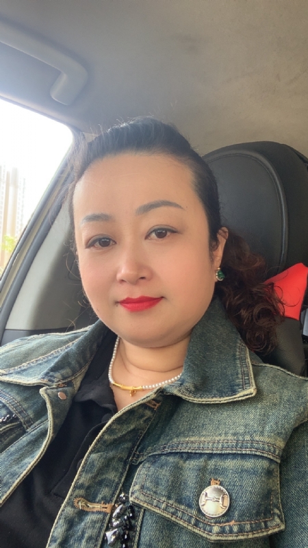 云中的蝶的第一张照片--包头相亲服务中心